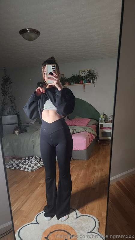 My favorite pants atm 🐫