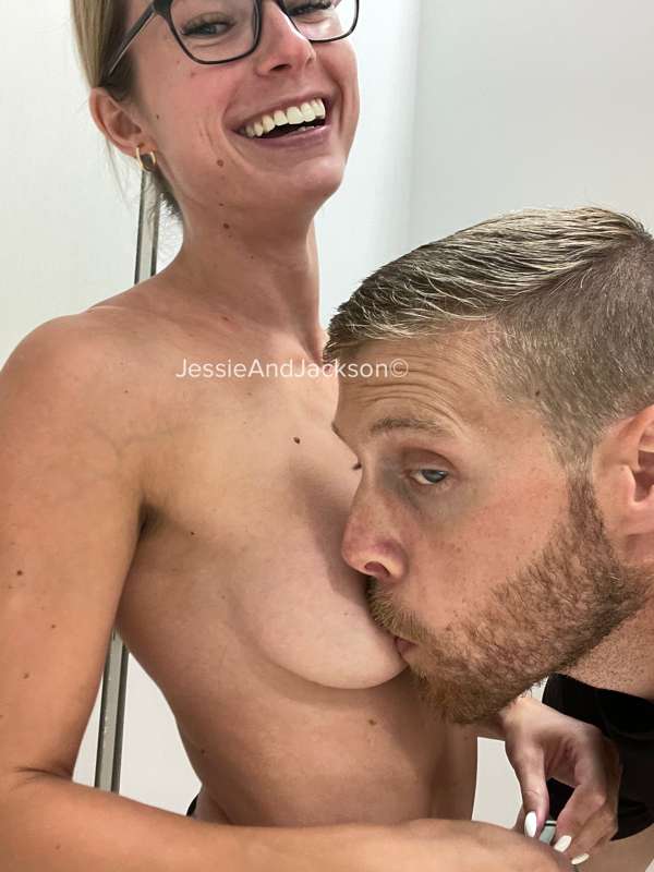 **Change room candids** 📸
Of course Jackson had to come in w.. 5