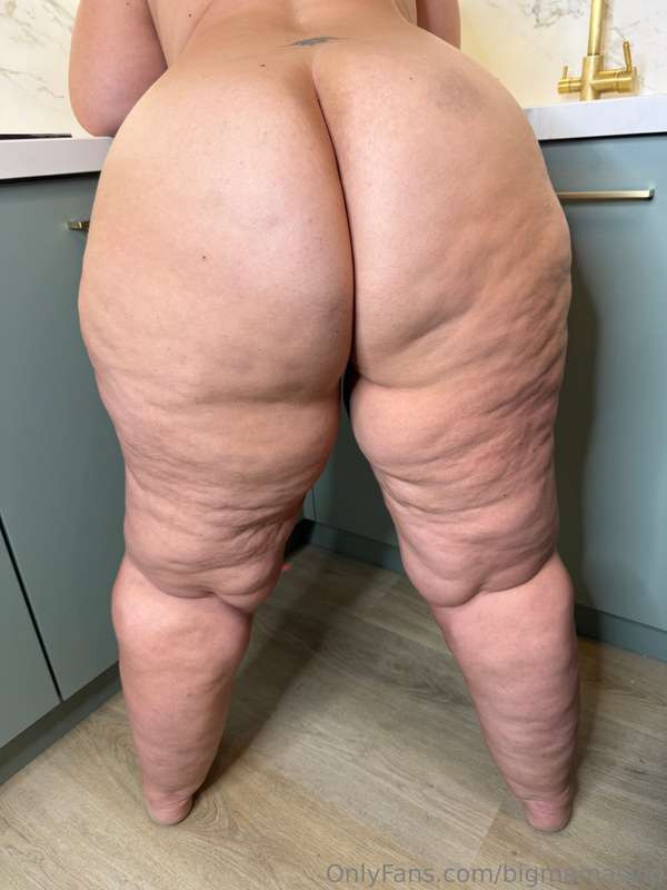 Do you like ass for breakfast? 
