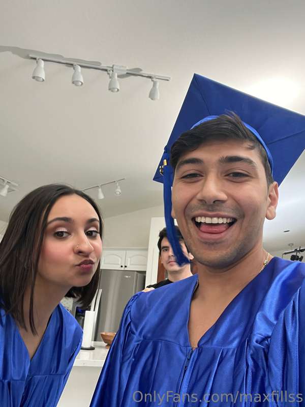 Look Mom, I graduated 😆