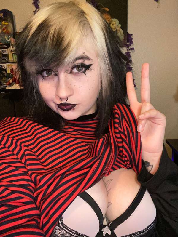 DM
