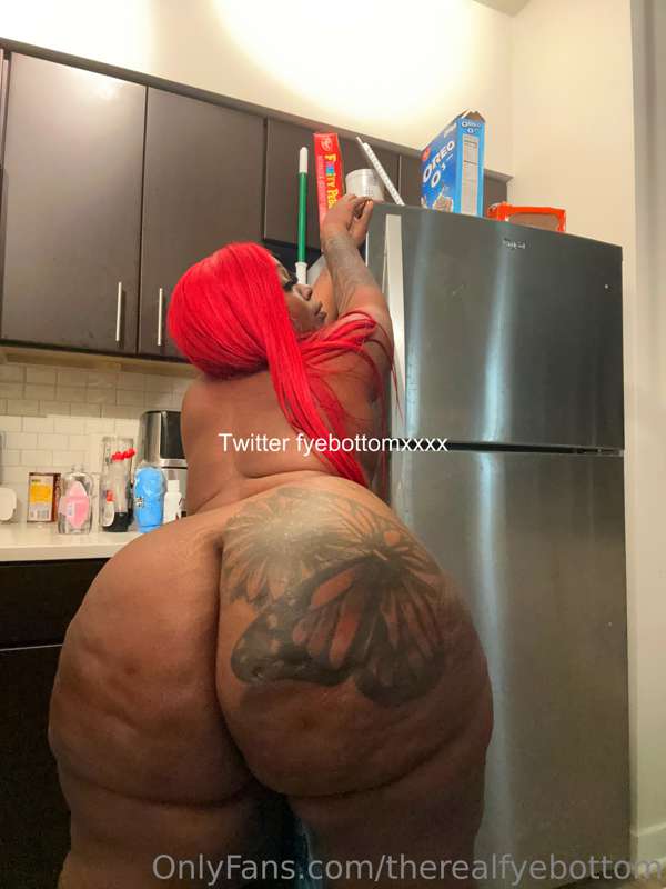 Therealfyebottom - Onlyfans - 09 Mar, 2023