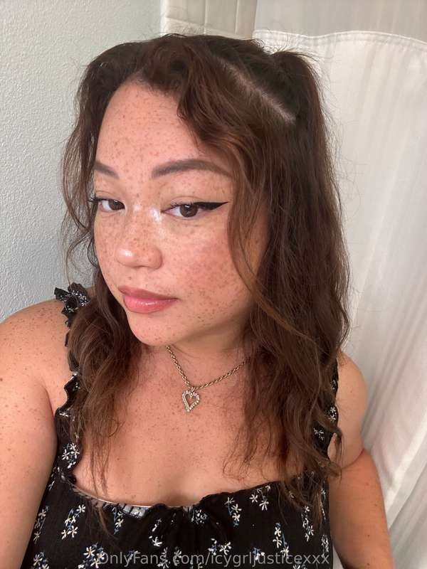 💋
