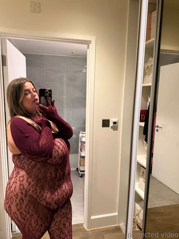You like my body baby? 