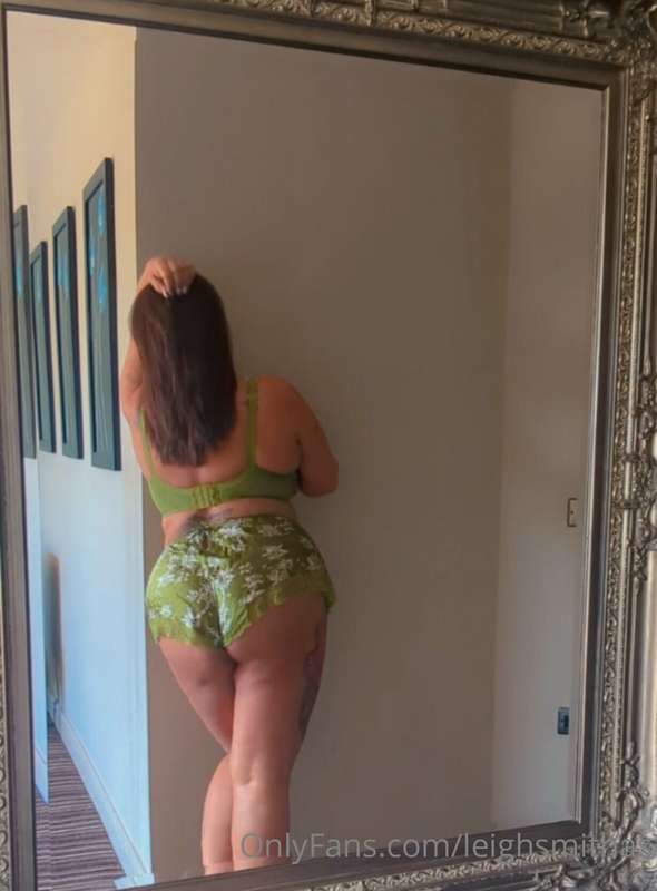 Is green a better colour on me?🤔