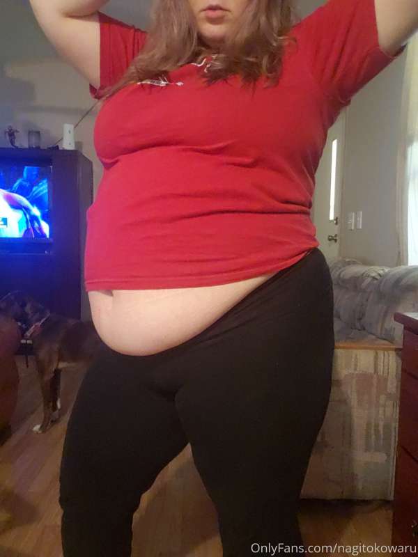 Wow... it really does bulge out now, doesn't it? Maybe I sho.. 2