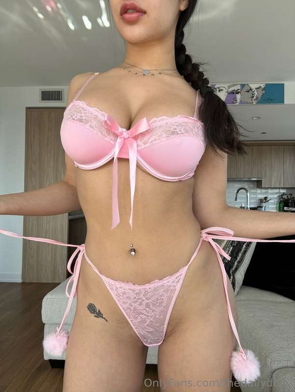 Pretty in pink 🌸😛