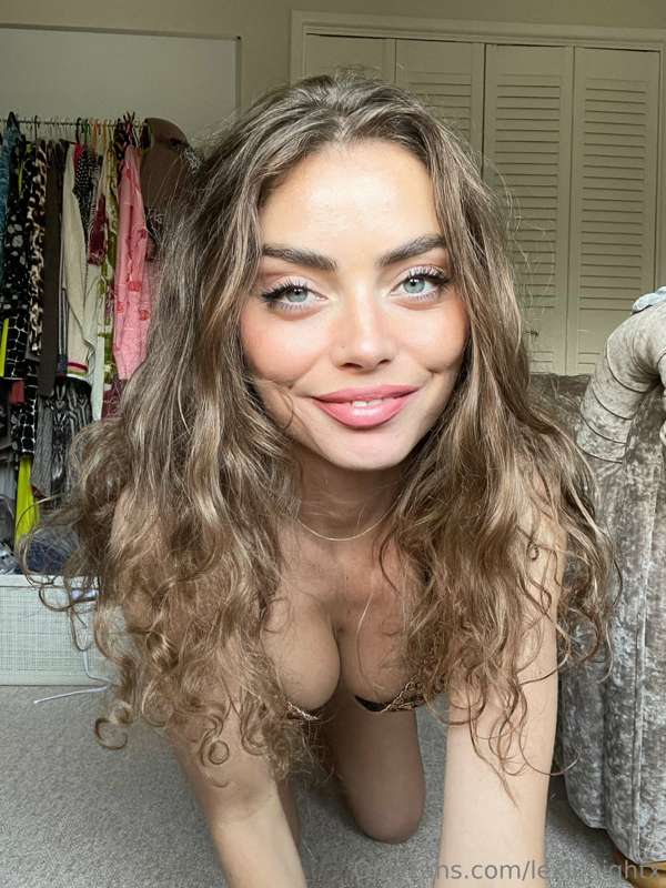 Would you fuck me in this position? 🥵