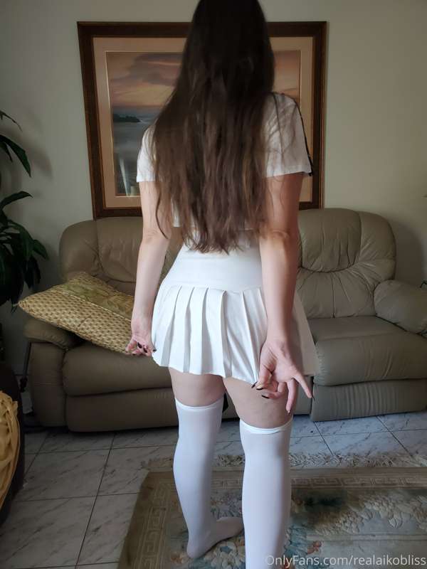 Happy 300 subscribers! Here's a free set to celebrate. 18