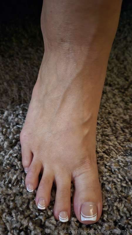 After my alpha rubbed oil on my soles and toes, felt so nice.. 6