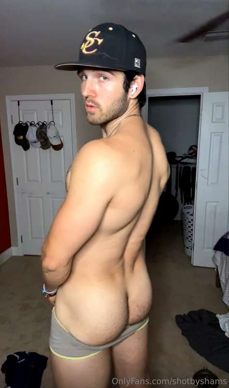 Perfect 🍑 @thecoltonblack42 