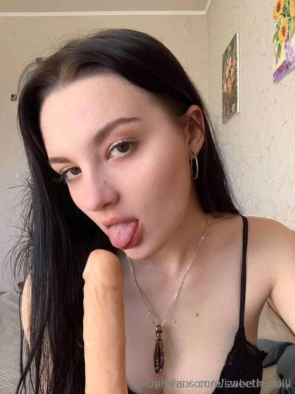DO YOU WANT TO CUM?💦💦Look at her👅@elizabeth_dolll wants to s..