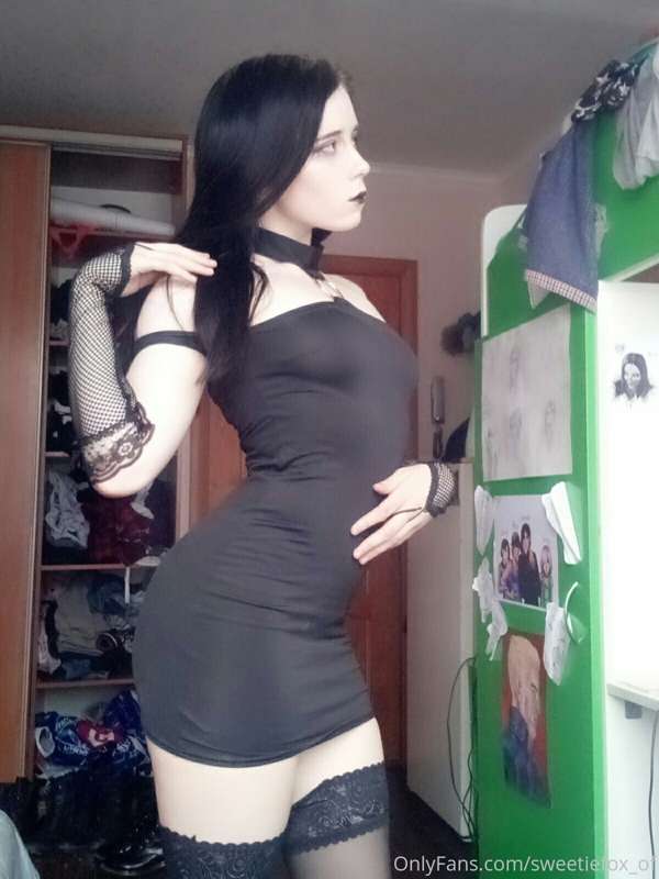 My old black dress photoset,do not judge strictly for low qu.. 25