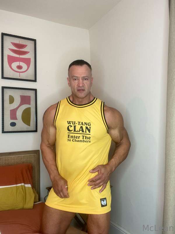 Like the yellow today 😘🥰😎 2