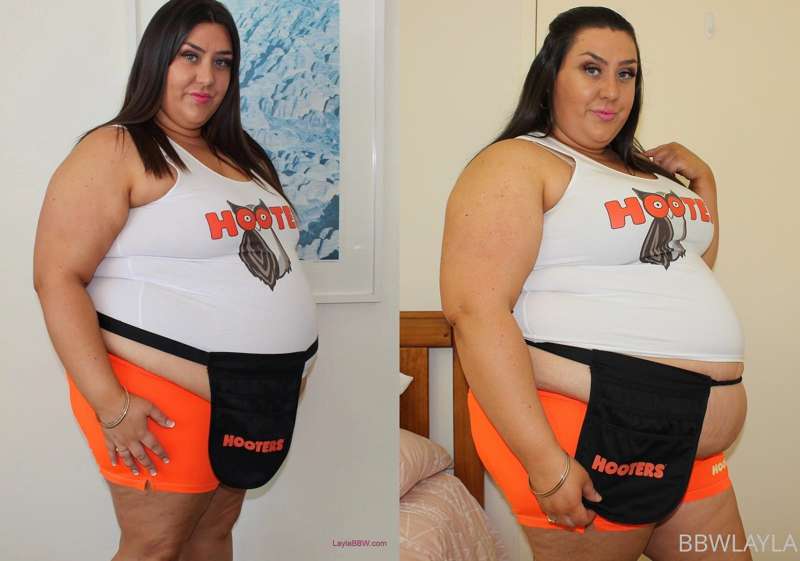 Comparison photos in my Hooters girl outfit from July 2020 t..