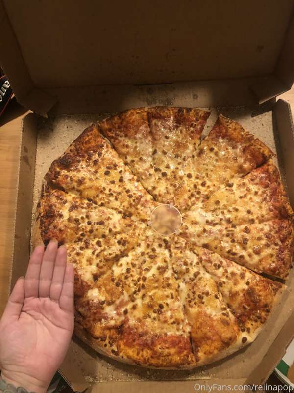 extra large pizza tonight for making my belly extra large ;p..