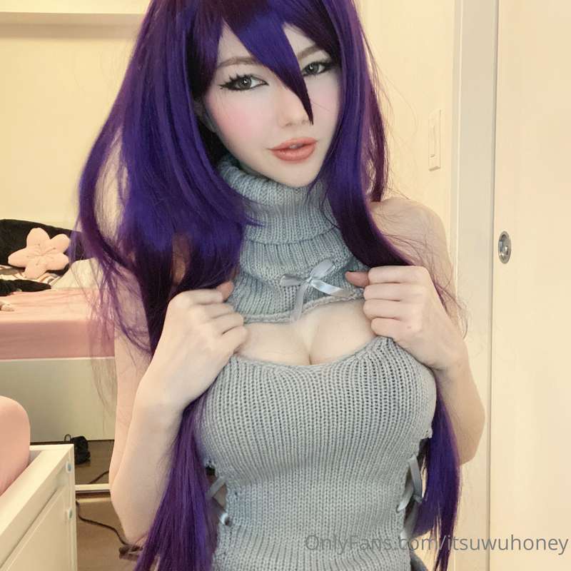 Absolute trash unedited Yuri photos 🖤 2