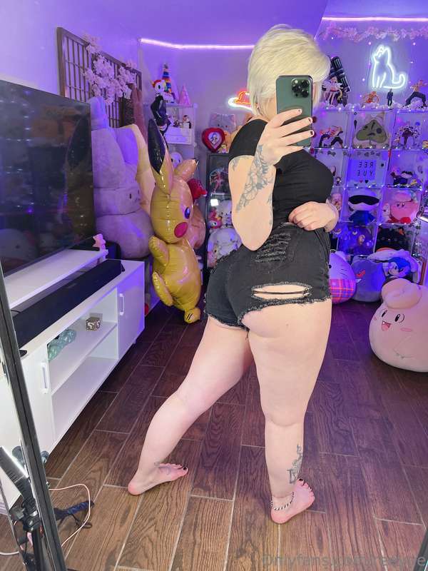 i can’t believe All Ass April is almost over 😩 