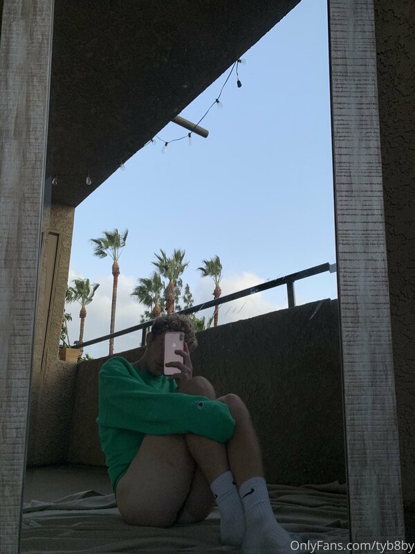 balcony booty 1