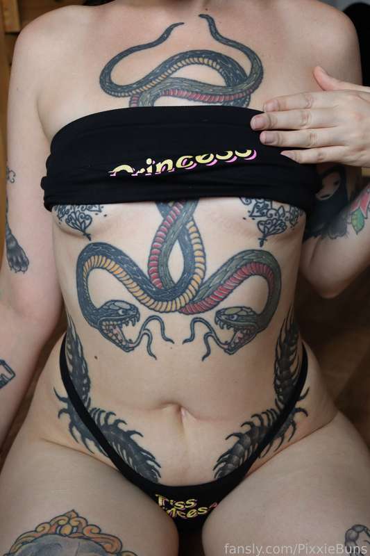 Pixxiebuns - Fansly - 08 Aug, 2024