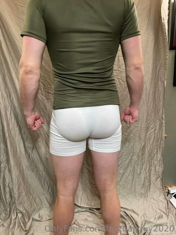 Such an amazingly HOT body! 19
