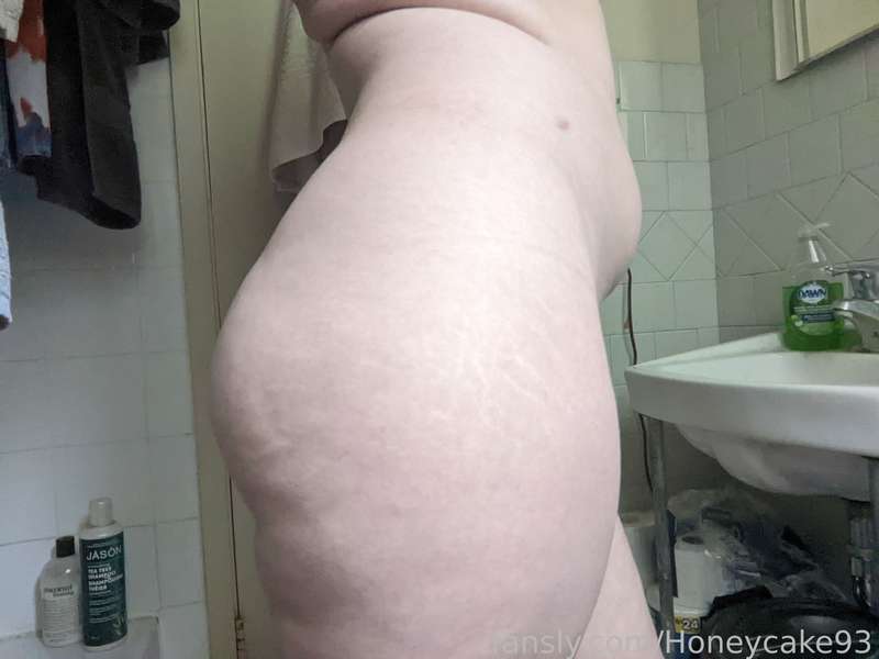 Honeycake93 - Fansly - 04 Dec, 2023 54