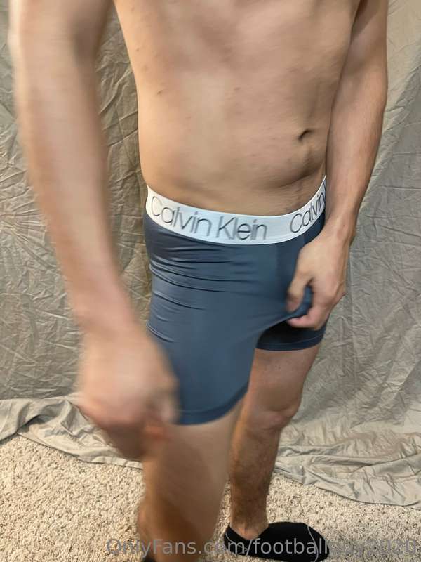 The Calvin Klein set of PVT Martinez - you'll want to see th.. 9