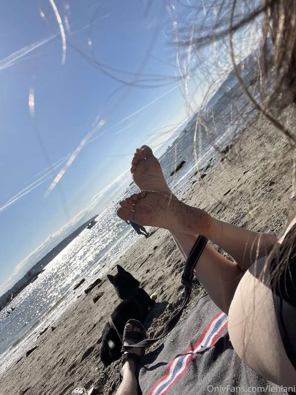 Had some family bonding time at the beach yesterday 🤗 3