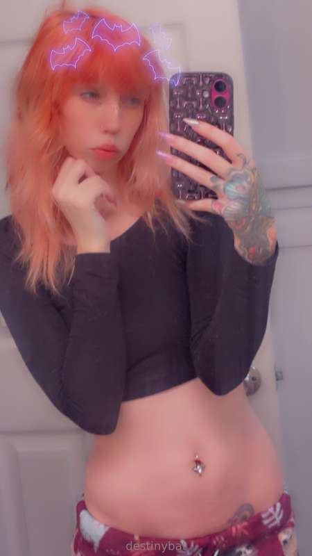 My birthday is the 17th… 🎂 💕 🦇 www.linktr.ee/destinybwishlis.. 2