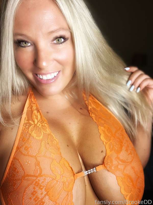 Brookedd - Fansly - 22 Aug, 2022