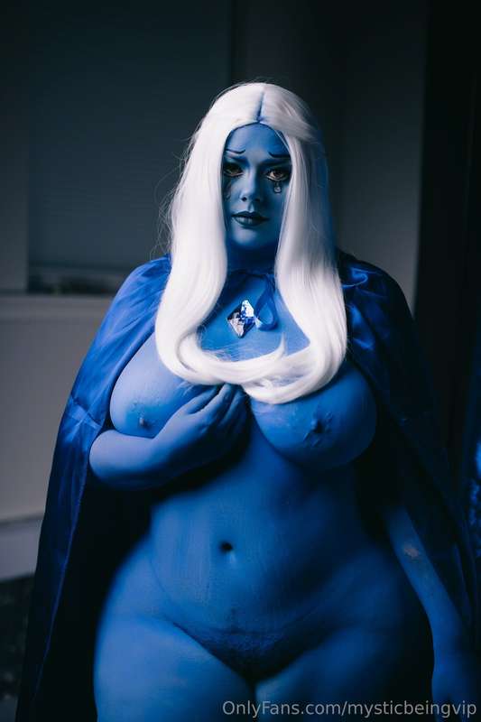 Day 6/31 days of Halloween | Blue Diamond from Steven Univer.. 12