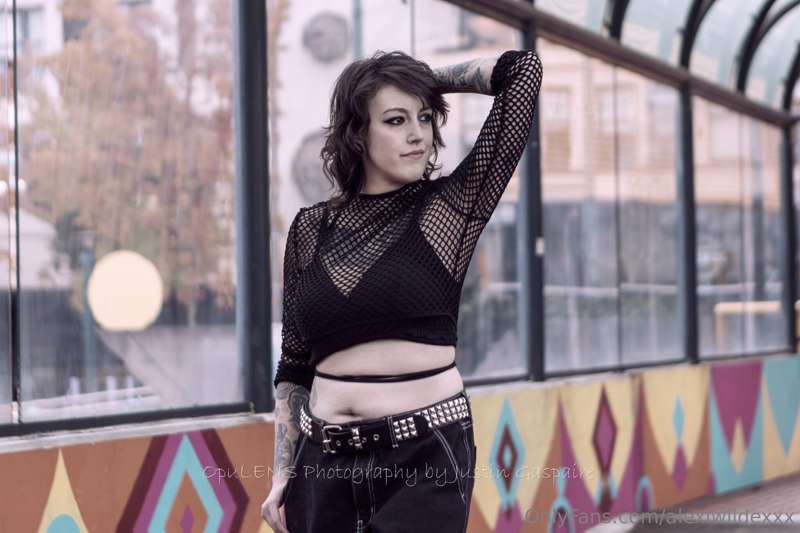 Alexiwildexxx - Onlyfans - 15 Nov, 2023 1