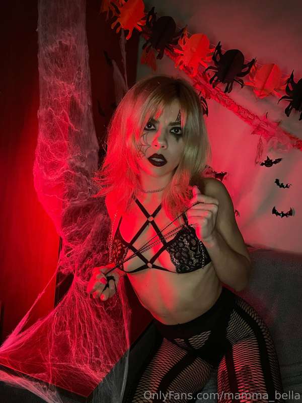 how did you celebrate Halloween? 😈