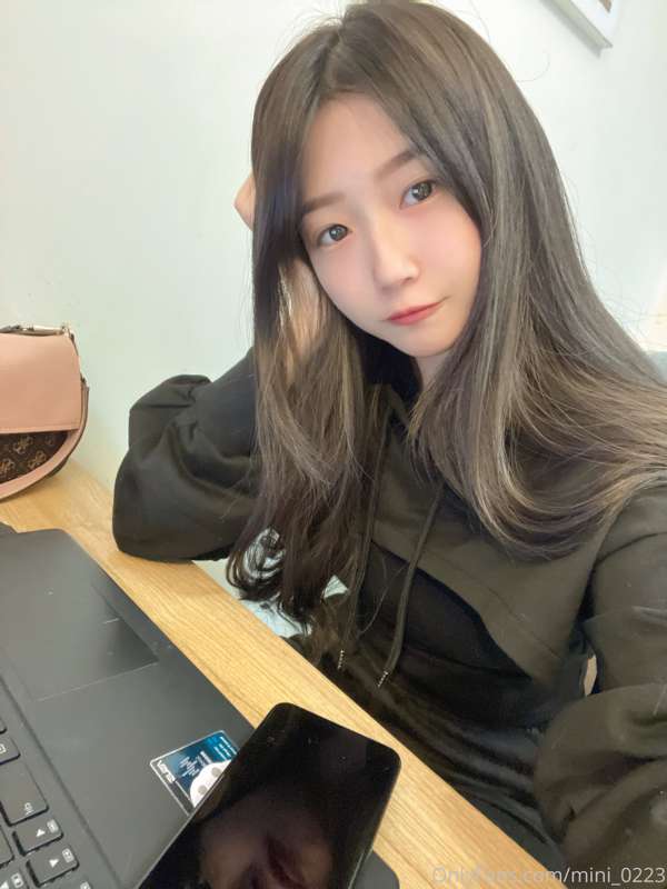 今天下班回家補圖庫💕