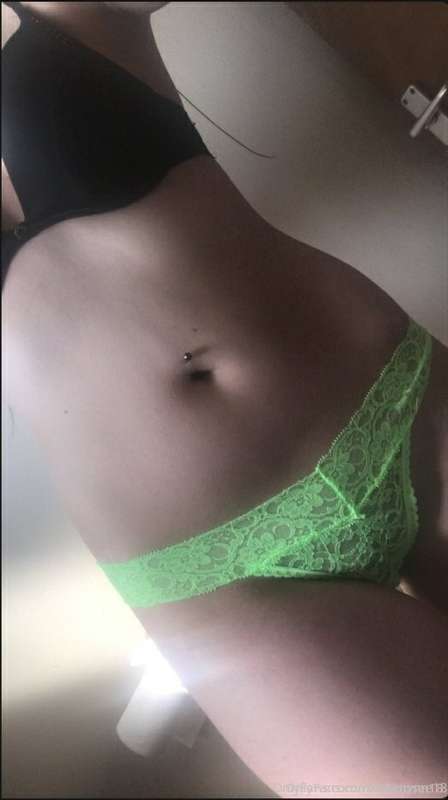 Go follow this little hottie! Her content is on 🔥🔥  https://..