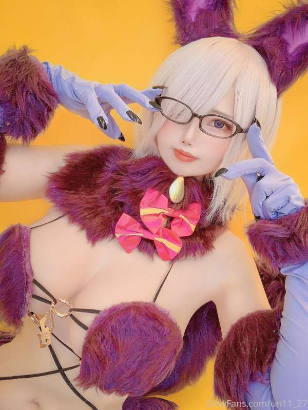 Let's enjoy tomorrow's Halloween!  Darling🎃 1