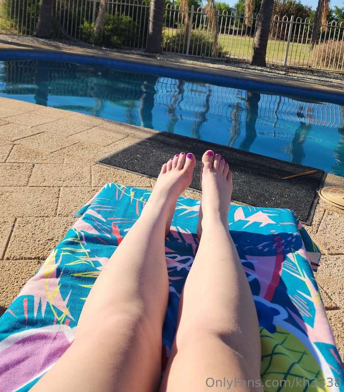 Missing them summer days by the pool ❤️