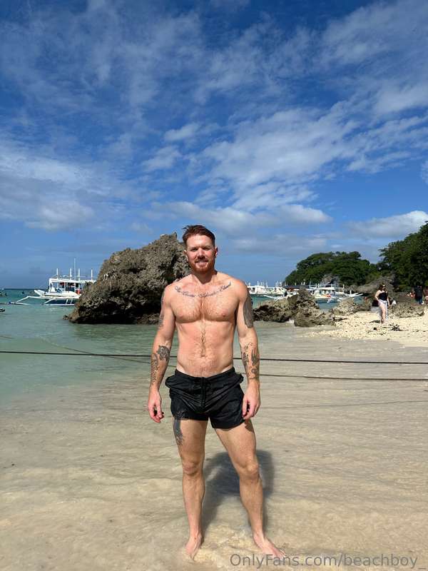 Hi baby! I’m busy in paradise… just a lil dump of content he.. 10