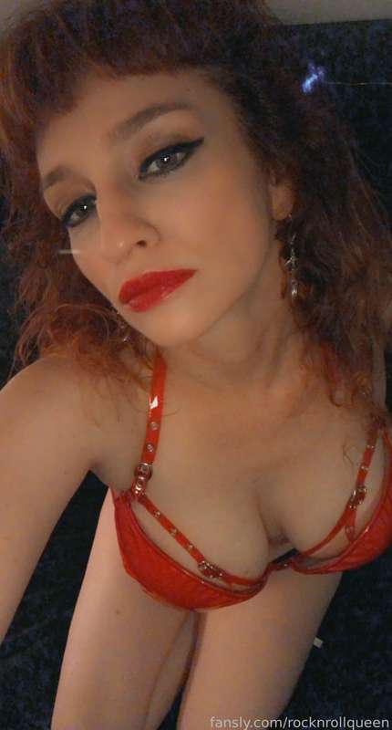Rocknrollqueen - Fansly - 27 Feb, 2022