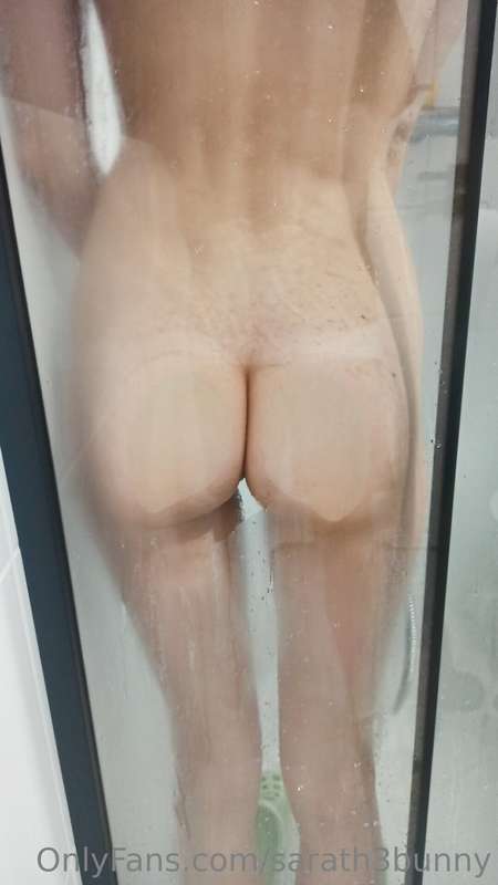 I made speically for you guys some super hot and wet shower .. 1