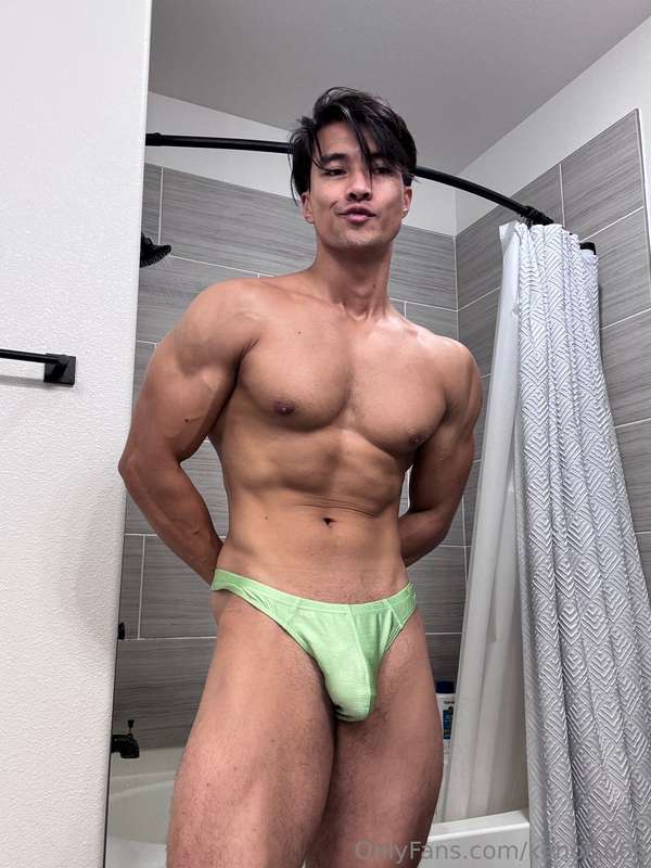Haha it’s so humid in San Antonio, would you join in? 😉 5