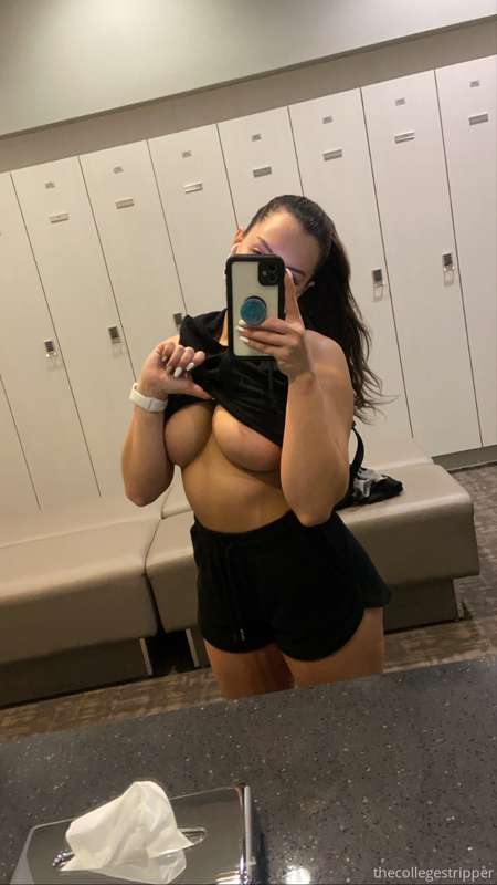 🏋🏽‍♀️