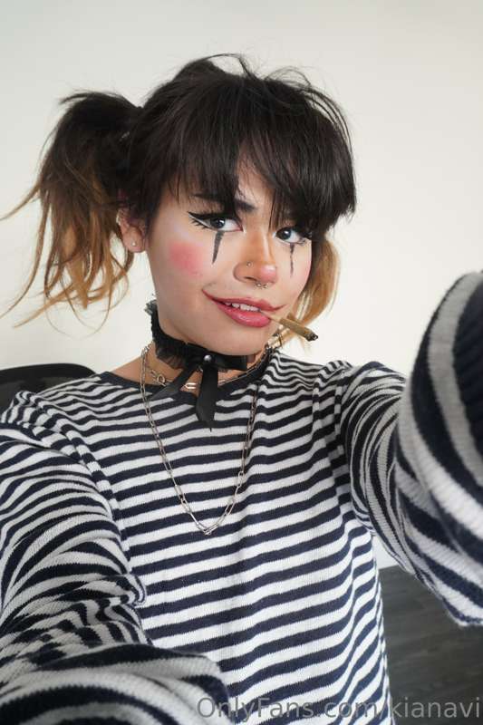 Clown photodump!
I'm edging all day so I can have a nice cum.. 8