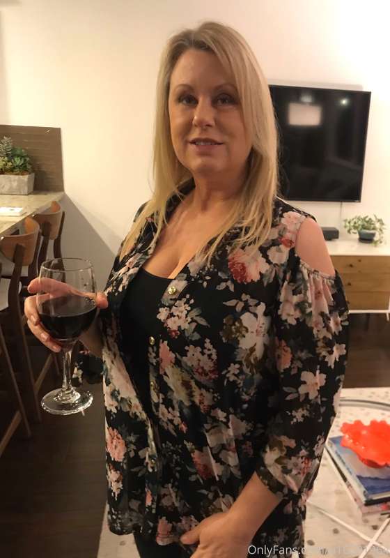 First Friday night I’ve felt good in a few weeks. Glass of M..