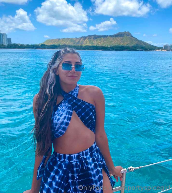 Would you take a vacation with me? 🩵🏝️