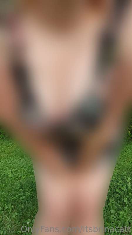 Took these pics outside in broad daylight.... hopefully no n..
