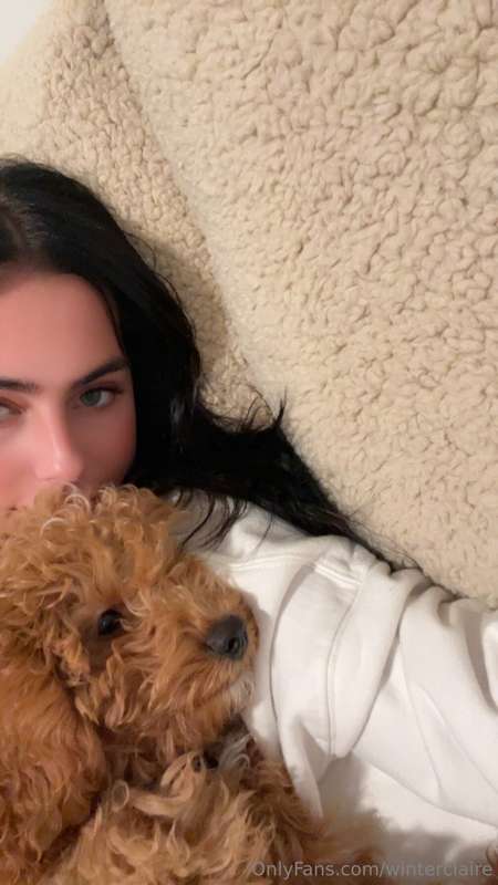 Fur and kisses—what more could I ask for? 😘