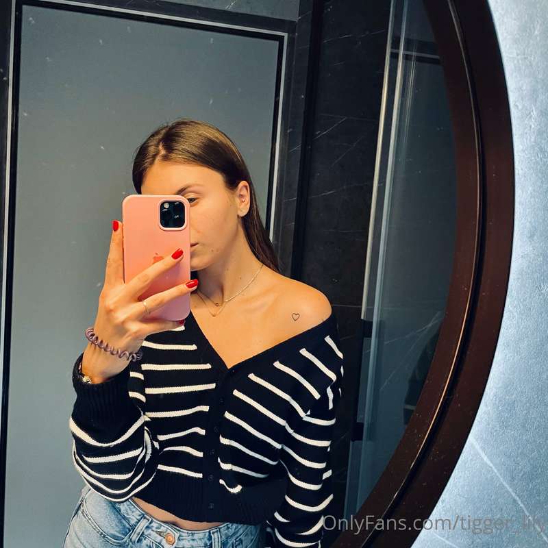 i miss someone….🤫🥺❤️‍🩹