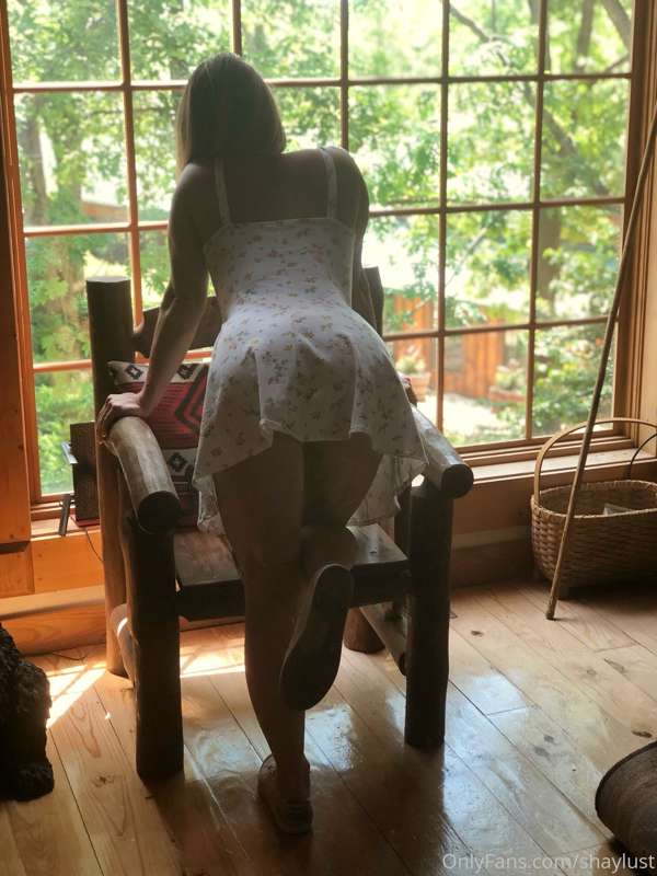 One of my fav dresses go get fucked in! The first photo is f..