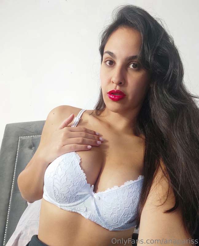 What do you prefer video call, custom? 🥵